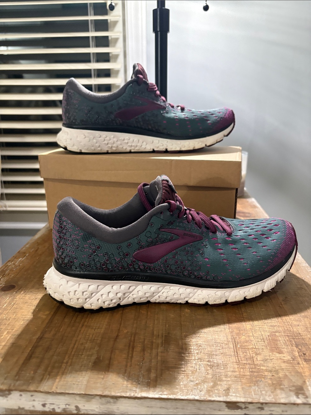 Brooks Women's Teal and Plum Running Shoes - Picture 2 of 8